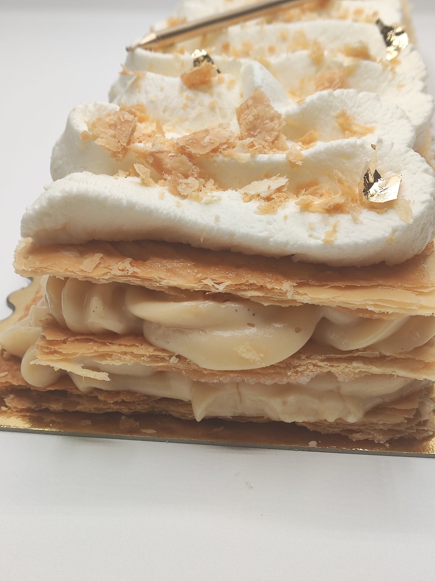 Milhoja de crema y nata