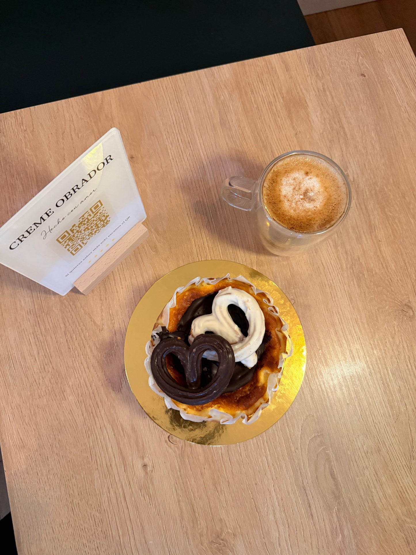 Tarta de queso de churros con chocolate