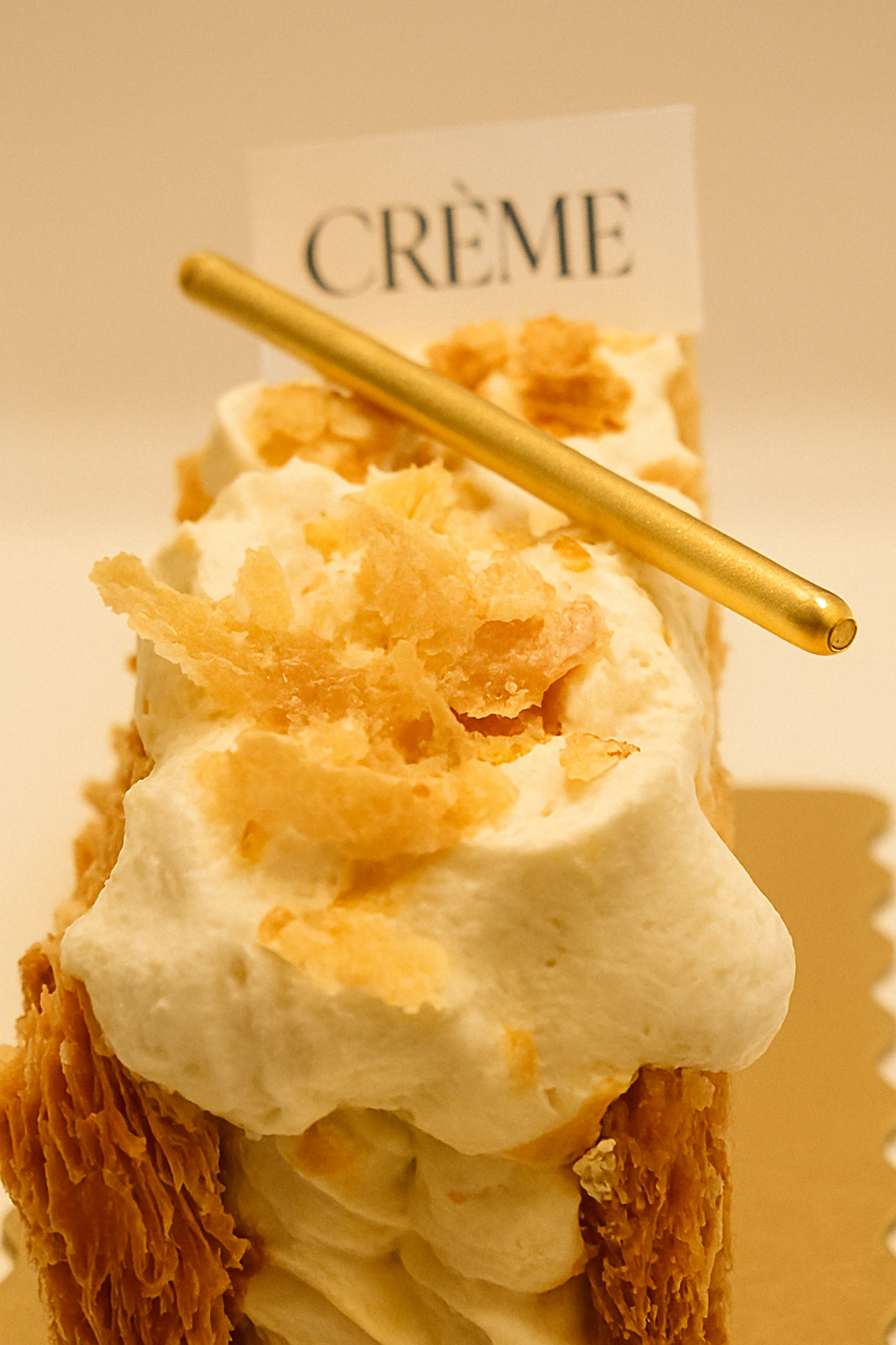 Milhoja de crema y nata