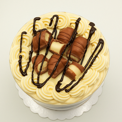 Tarta naked Kinder Bueno / Galletas Lotus / Oreo