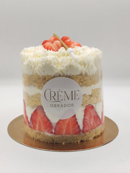 Tarta naked fresas o frambuesas con nata